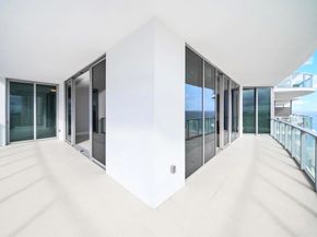 3100 N Ocean Drive H1608, Singer Island FL 33404