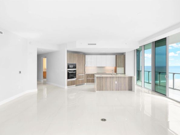 3100 N Ocean Drive H1608, Singer Island FL 33404