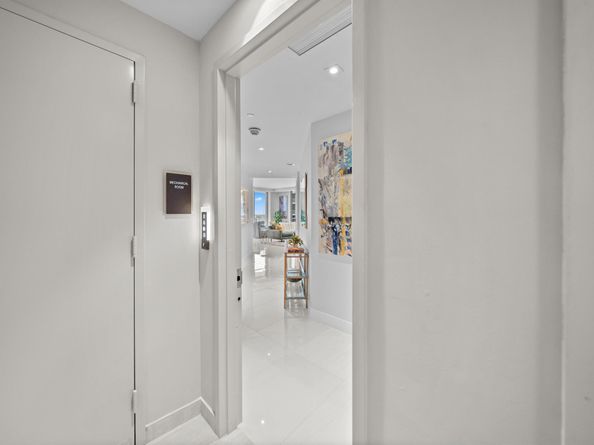 3100 N Ocean Drive H1608, Singer Island FL 33404