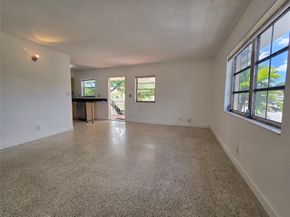 305 NE 16th St B8, Fort Lauderdale FL 33304