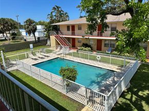 305 NE 16th St B8, Fort Lauderdale FL 33304