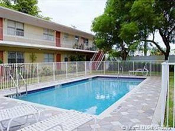 305 NE 16th St B8, Fort Lauderdale FL 33304