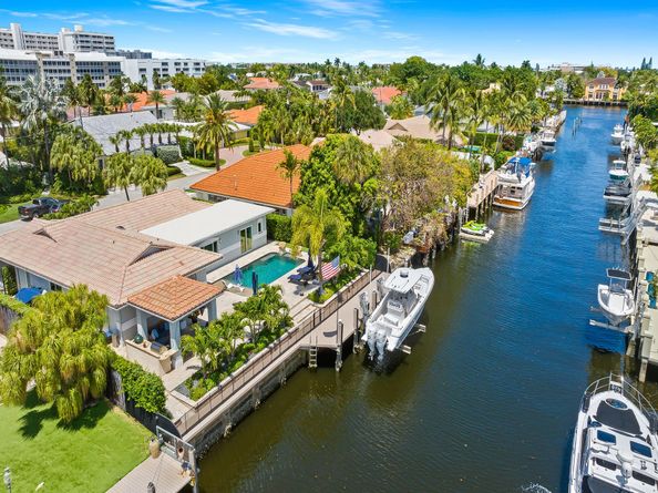 3040 NE 46th St, Fort Lauderdale FL 33308