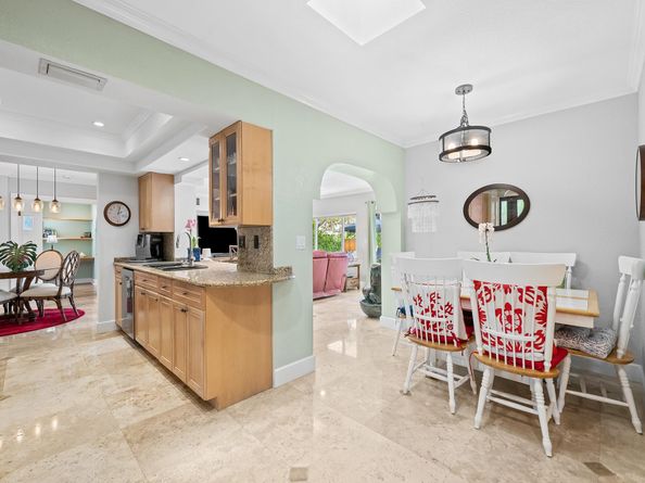 3040 NE 46th St, Fort Lauderdale FL 33308
