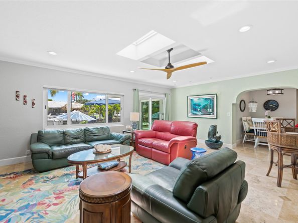 3040 NE 46th St, Fort Lauderdale FL 33308