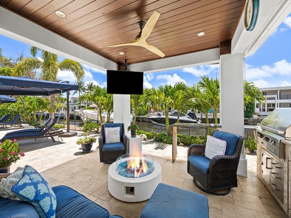 3040 NE 46th St, Fort Lauderdale FL 33308