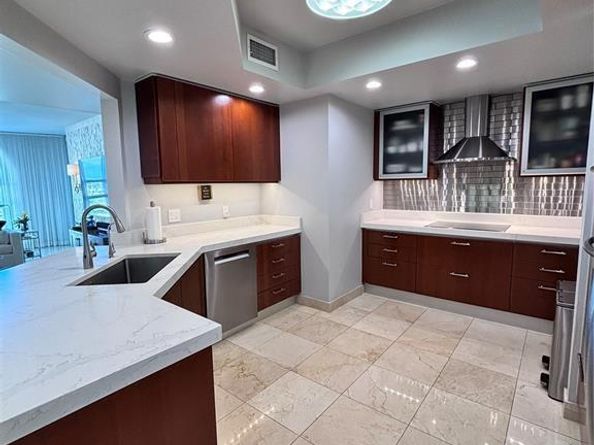 2845 NE 9th St 605, Fort Lauderdale FL 33304