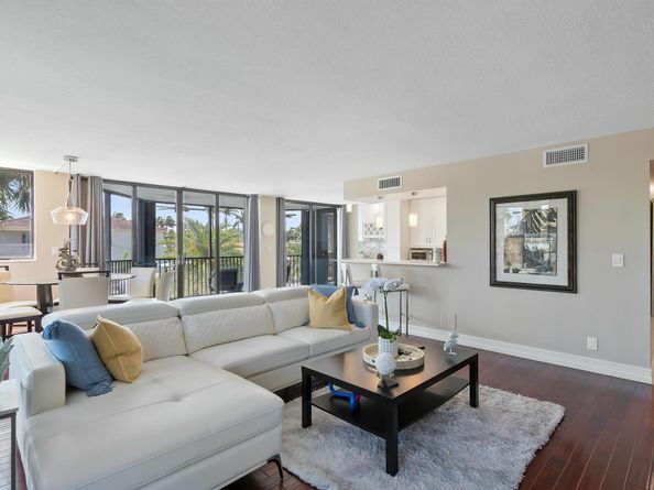 800 Jeffery Street 211, Boca Raton FL 33487