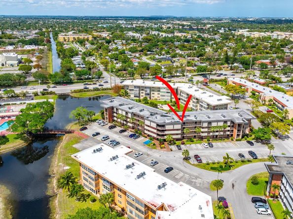 3051 NW 46th Avenue 406, Lauderdale Lakes FL 33313