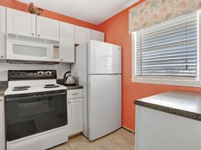 3051 NW 46th Avenue 406, Lauderdale Lakes FL 33313