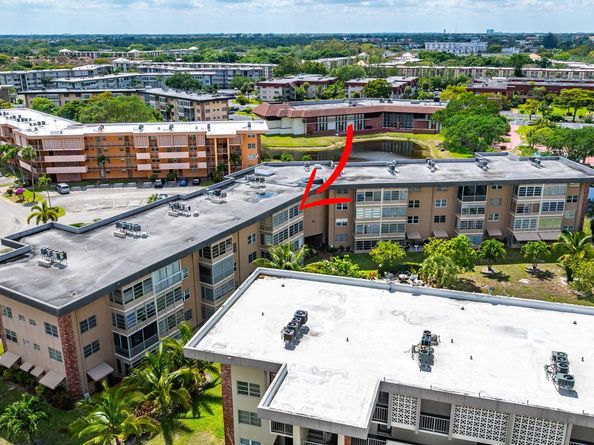 3051 NW 46th Avenue 406, Lauderdale Lakes FL 33313