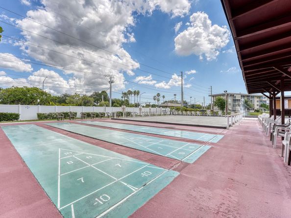 3051 NW 46th Avenue 406, Lauderdale Lakes FL 33313