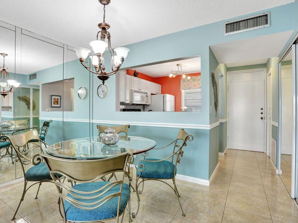 3051 NW 46th Avenue 406, Lauderdale Lakes FL 33313