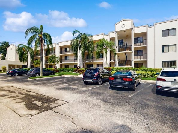 10352 E Clairmont Cir 1, Fort Lauderdale FL 33321