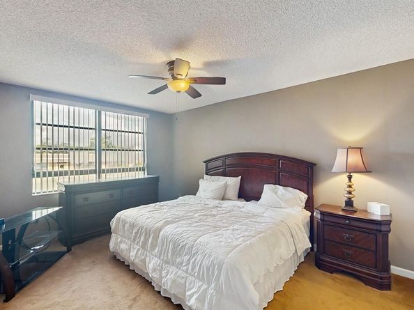 10352 E Clairmont Cir 1, Fort Lauderdale FL 33321