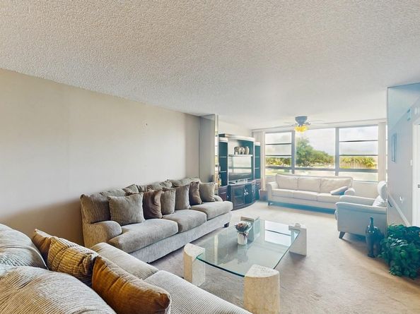 10352 E Clairmont Cir 1, Fort Lauderdale FL 33321