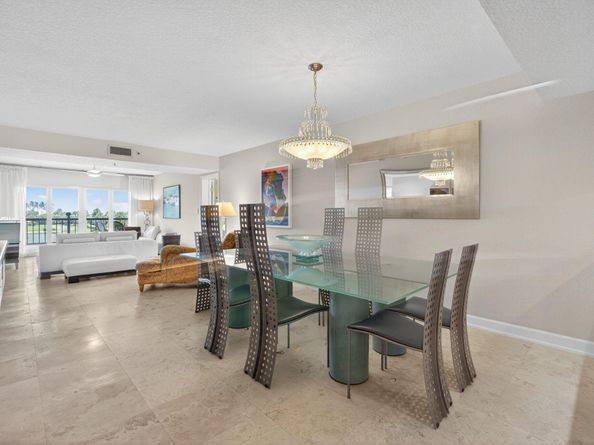 401 Ocean Bluffs Boulevard 205, Jupiter FL 33477