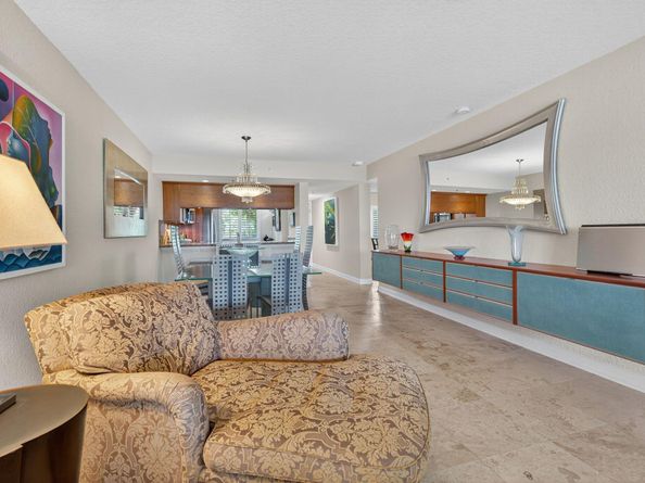 401 Ocean Bluffs Boulevard 205, Jupiter FL 33477