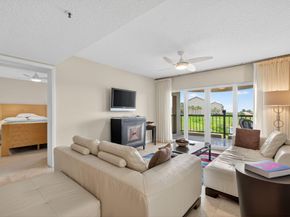 401 Ocean Bluffs Boulevard 205, Jupiter FL 33477