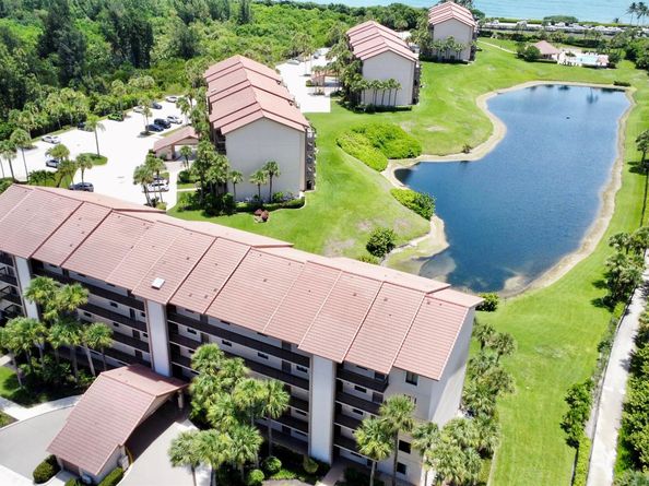401 Ocean Bluffs Boulevard 205, Jupiter FL 33477