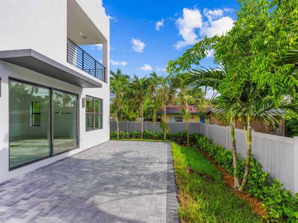 3294 SW 15th Ave, Fort Lauderdale FL 33315