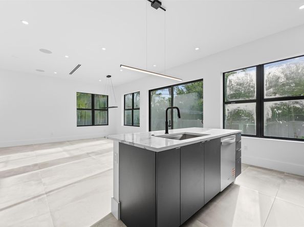 3294 SW 15th Ave, Fort Lauderdale FL 33315