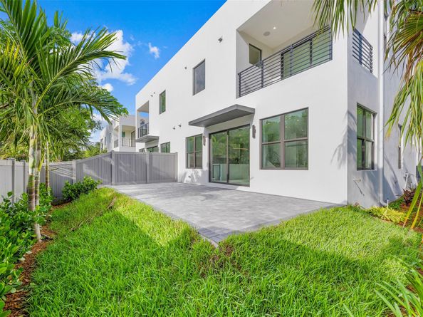 3294 SW 15th Ave, Fort Lauderdale FL 33315
