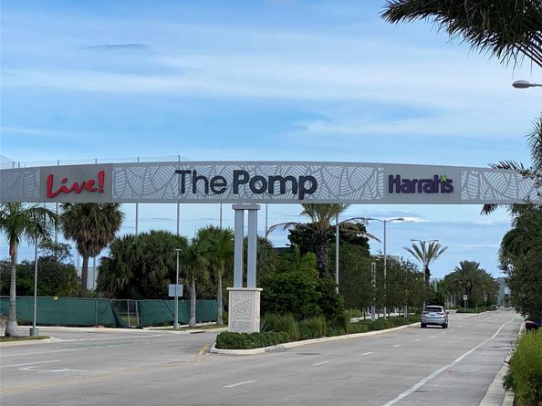 2205 S Cypress Bend Dr 505, Pompano Beach FL 33069