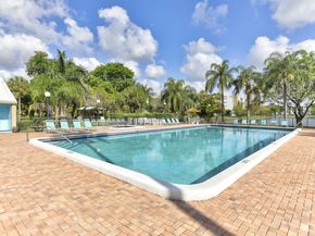 2205 S Cypress Bend Dr 505, Pompano Beach FL 33069