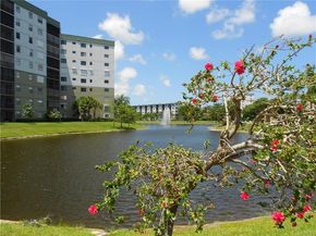 2205 S Cypress Bend Dr 505, Pompano Beach FL 33069