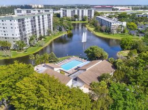 2205 S Cypress Bend Dr 505, Pompano Beach FL 33069