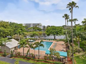 2205 S Cypress Bend Dr 505, Pompano Beach FL 33069