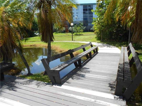 2205 S Cypress Bend Dr 505, Pompano Beach FL 33069