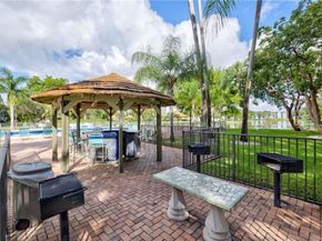 2205 S Cypress Bend Dr 505, Pompano Beach FL 33069