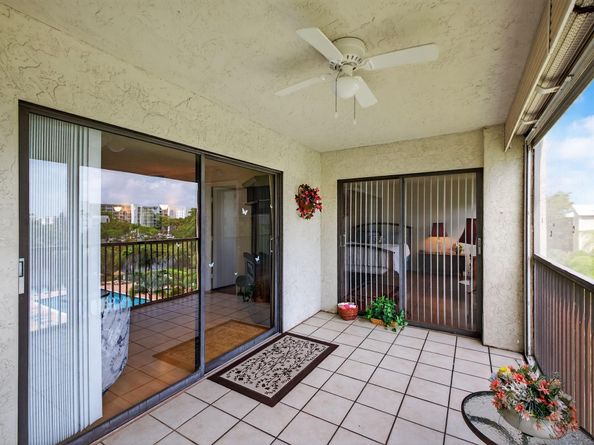 2205 S Cypress Bend Dr 505, Pompano Beach FL 33069