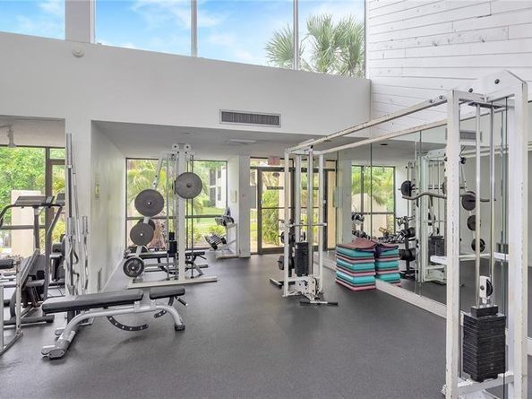 2205 S Cypress Bend Dr 505, Pompano Beach FL 33069