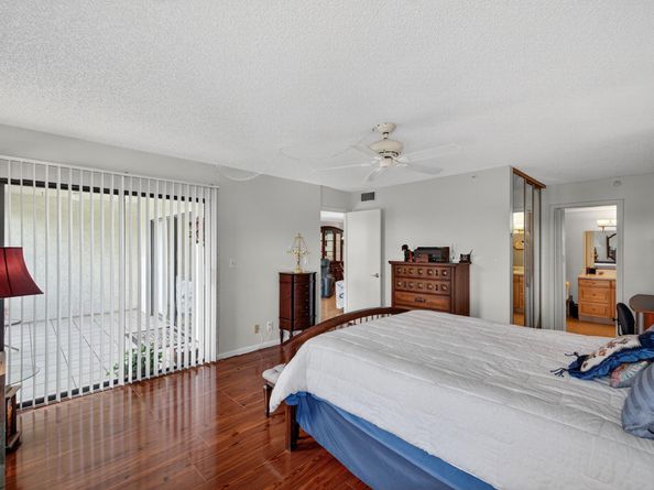 2205 S Cypress Bend Dr 505, Pompano Beach FL 33069