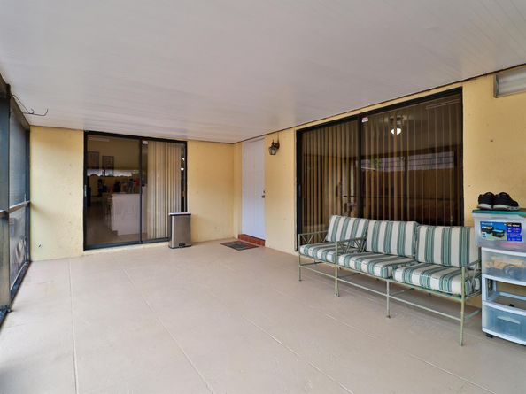 1034 Springdale Circle, Palm Springs FL 33461