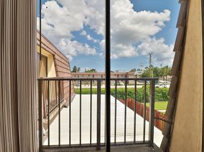 1034 Springdale Circle, Palm Springs FL 33461