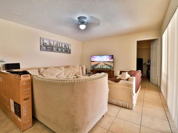 1034 Springdale Circle, Palm Springs FL 33461