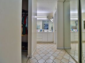 1034 Springdale Circle, Palm Springs FL 33461