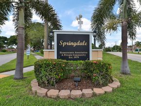 1034 Springdale Circle, Palm Springs FL 33461