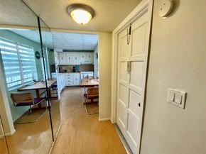 4140 NW 44th Ave 211, Lauderdale Lakes FL 33319