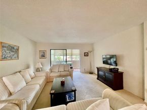 4140 NW 44th Ave 211, Lauderdale Lakes FL 33319
