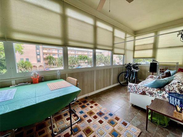 4140 NW 44th Ave 211, Lauderdale Lakes FL 33319