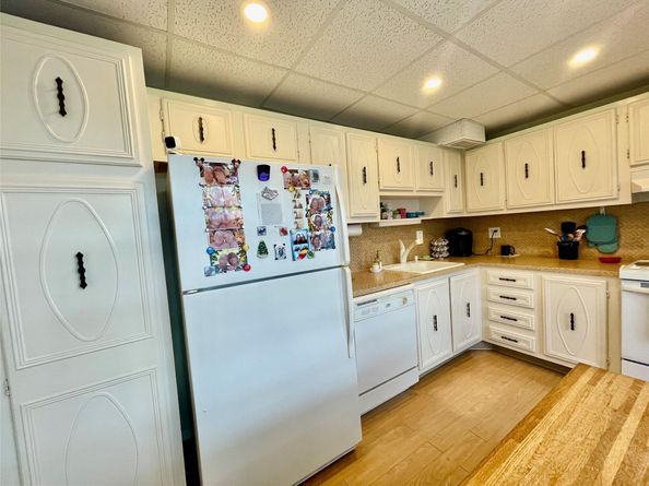 4140 NW 44th Ave 211, Lauderdale Lakes FL 33319