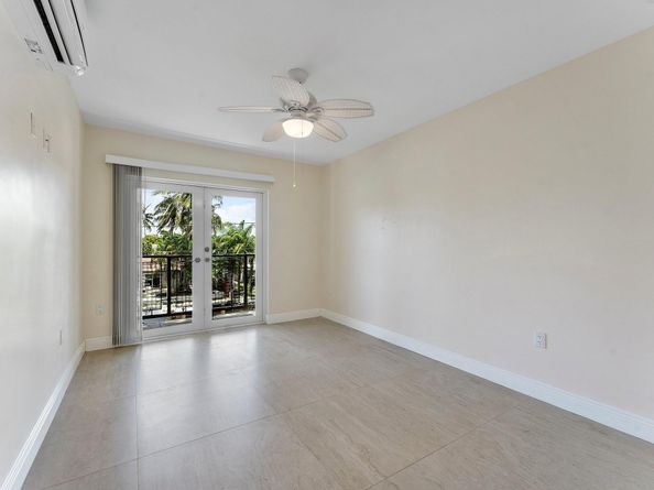 921 SW 17th St, Fort Lauderdale FL 33315
