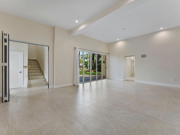 921 SW 17th St, Fort Lauderdale FL 33315