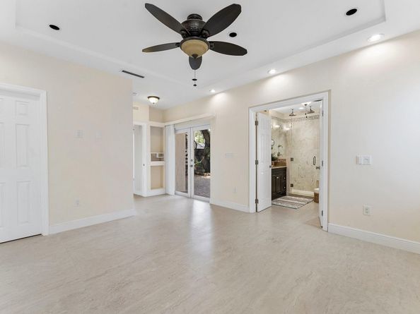 921 SW 17th St, Fort Lauderdale FL 33315