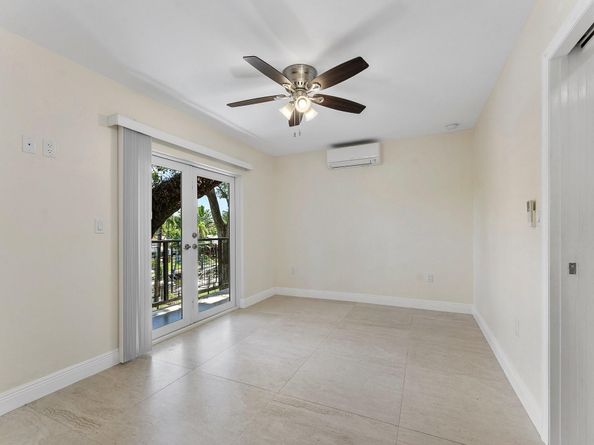 921 SW 17th St, Fort Lauderdale FL 33315